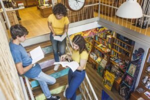 Read more about the article How Local Bookstores Are Still Thriving—Even in a Digital World